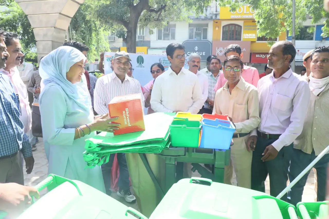 Are Modern Mops Set to Replace Hand-Brooms in NDMC Area?