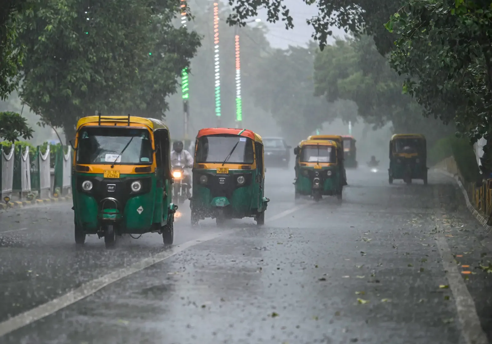 IMD forecasts thunderstorms, lightning for Delhi-NCR on September 16