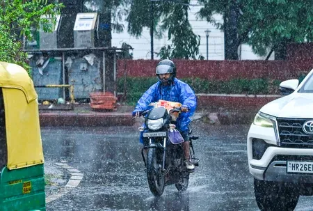 IMD issues heavy rain alert for Delhi-NCR, Gujarat on July 25 monsoon surge