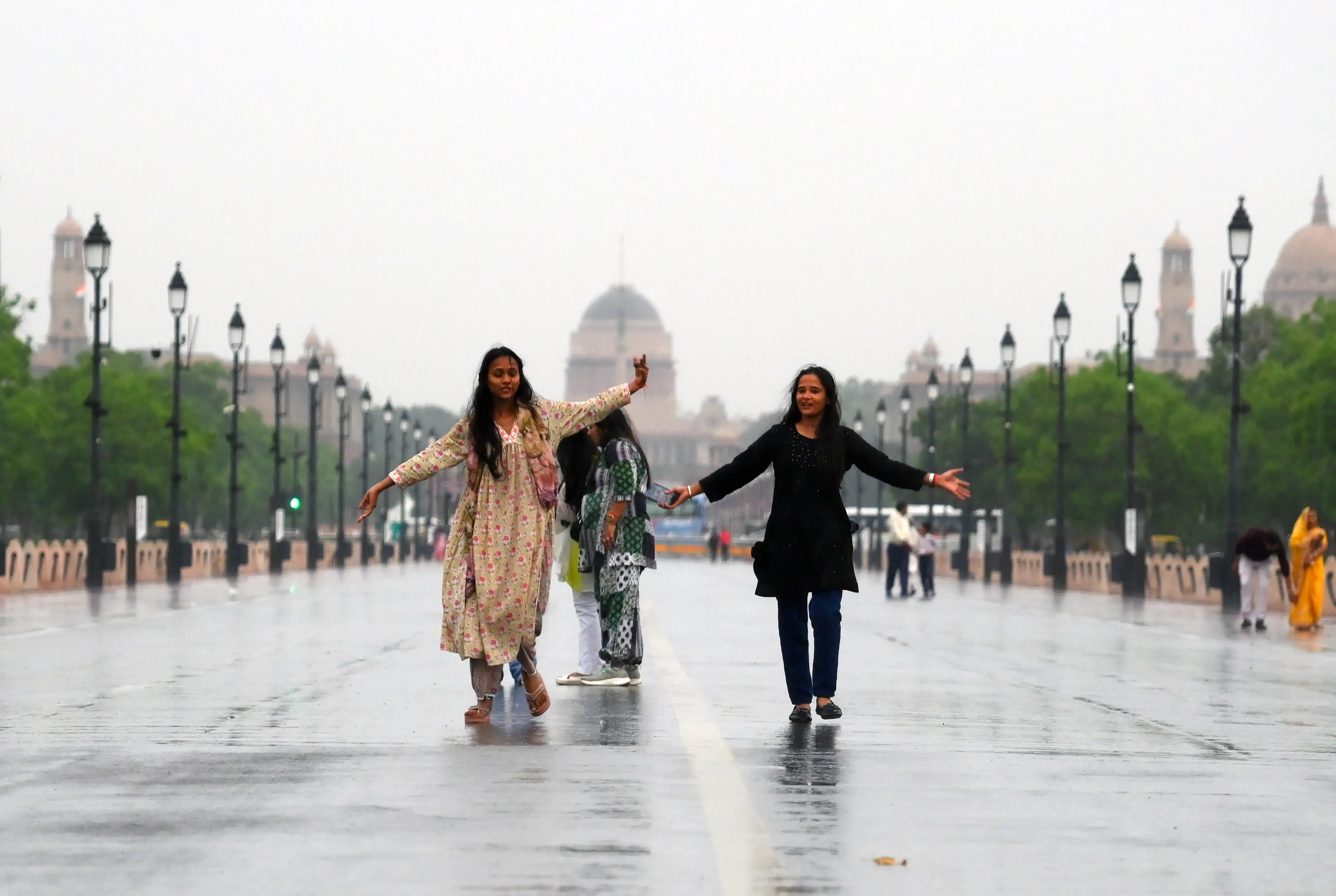 Delhi-NCR IMD yellow alert: Rain, thunderstorms, 40-50 kmph winds on May 13