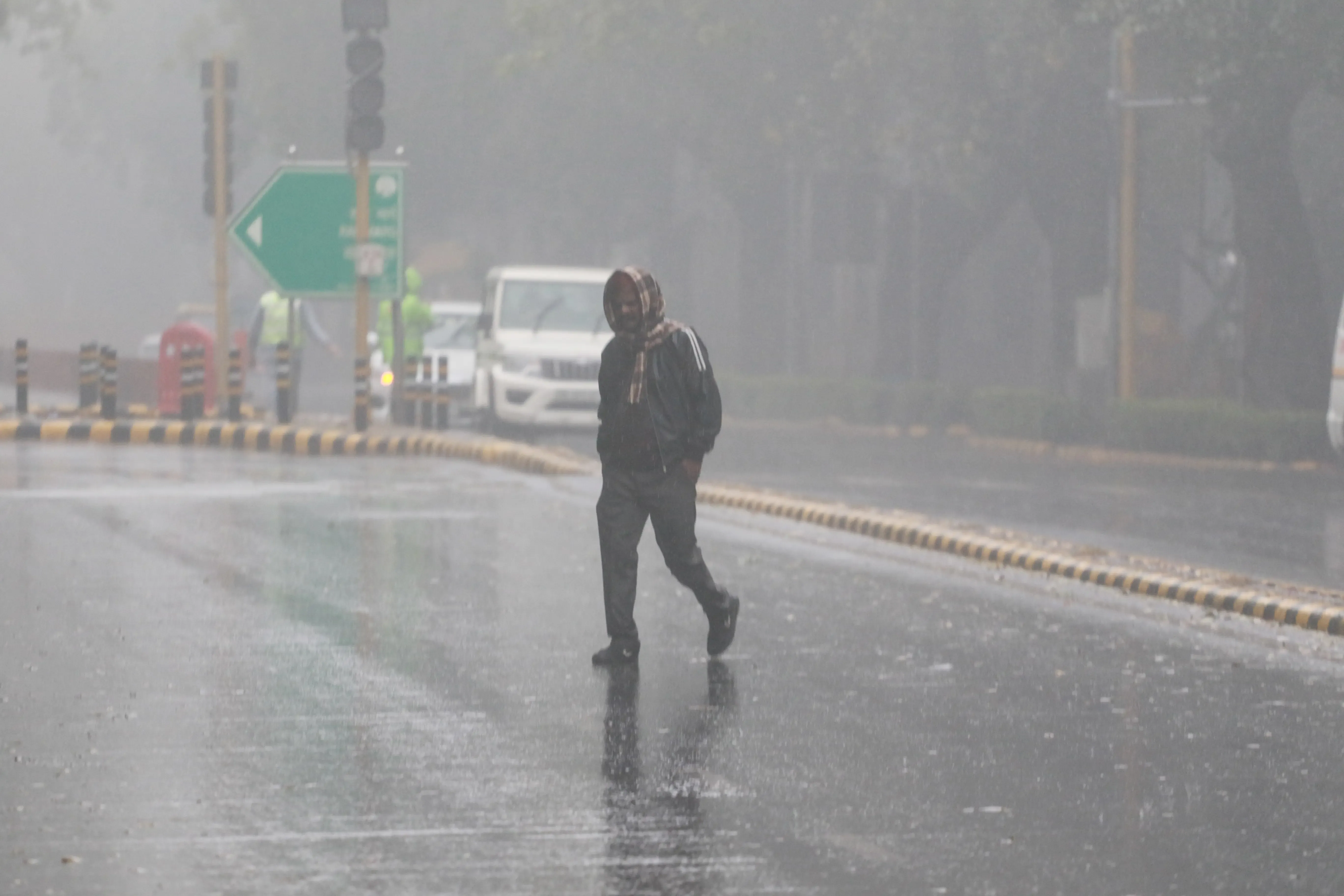 Is Delhi-NCR Ready for a Winter Rain Spell Amid Poor AQI?