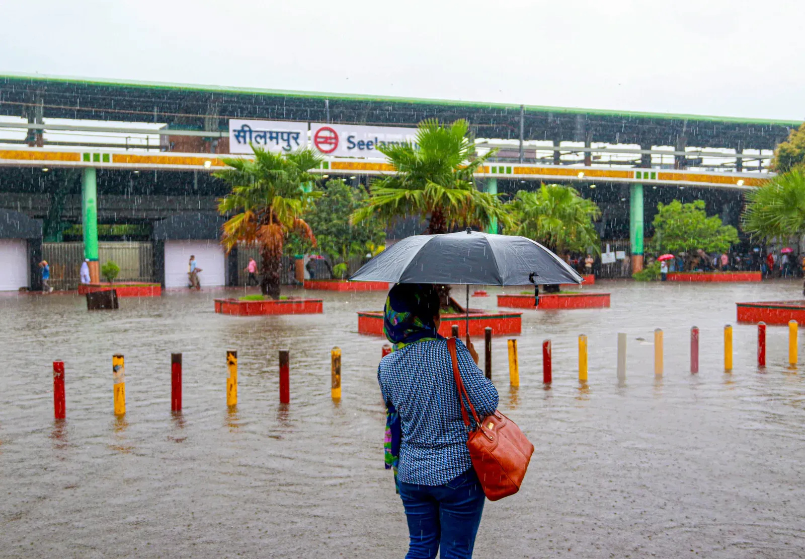 Delhi-NCR yellow alert: IMD forecasts heavy rain, thunderstorms for 5 days