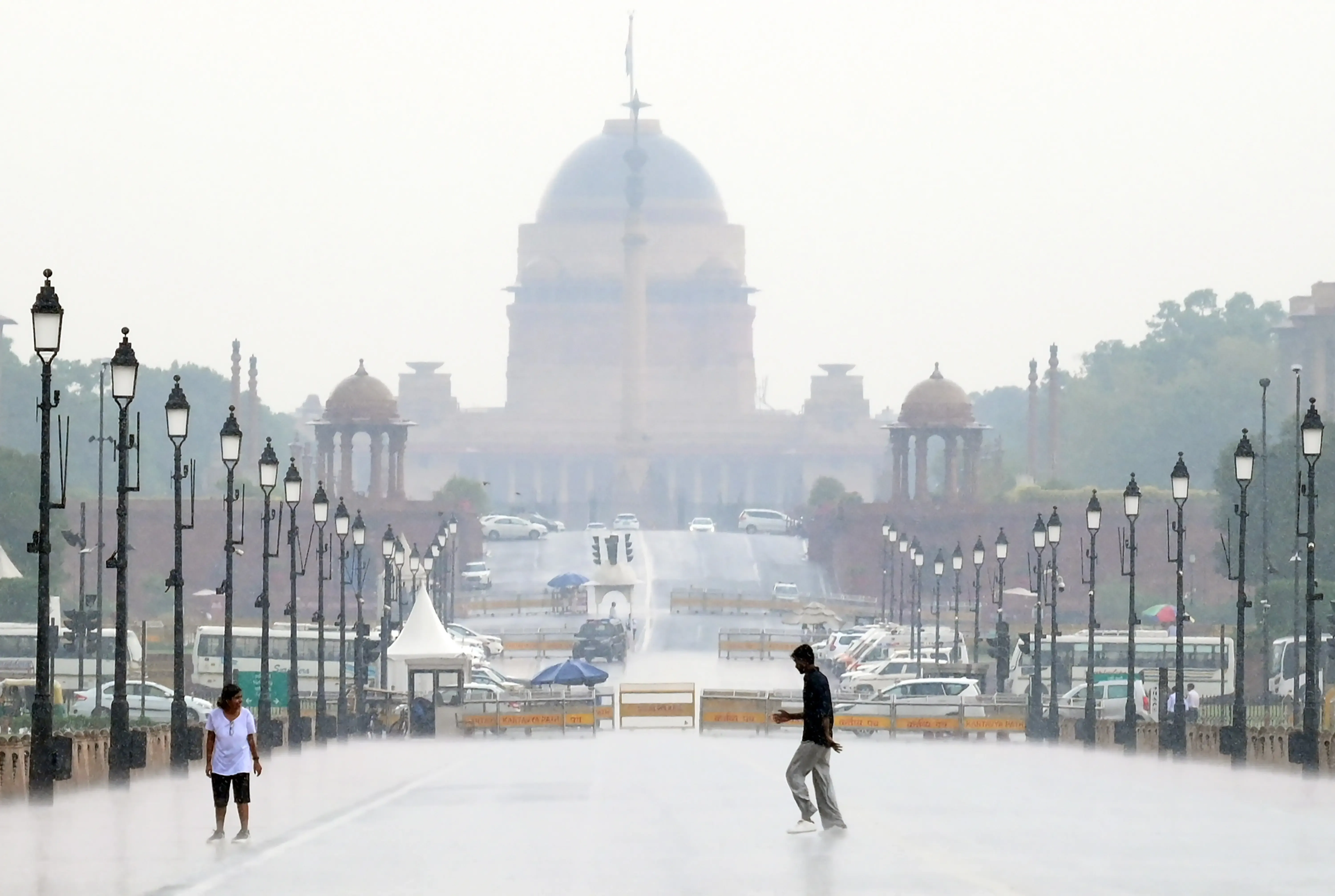 Delhi-NCR Set for Rain and Strong Winds on April 7-8