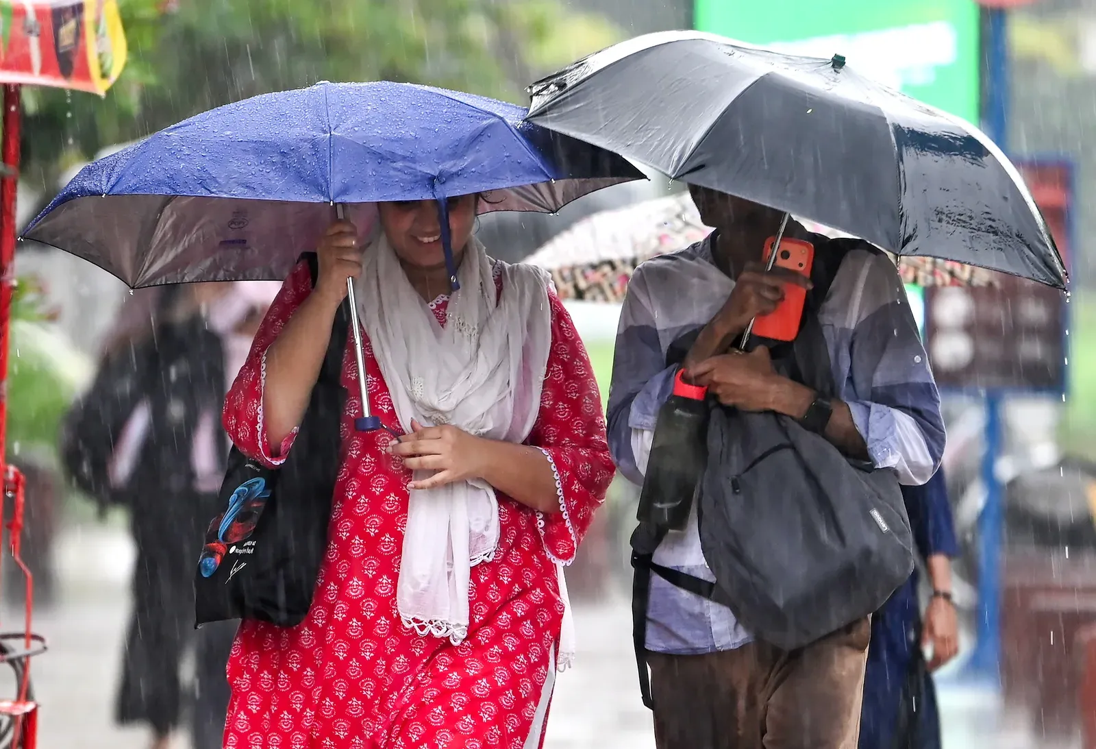 दिल्ली-एनसीआर में मानसूनी बारिश से AQI ग्रीन जोन में, नोएडा-गाजियाबाद की हवा भी साफ