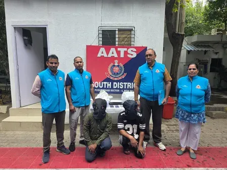 Delhi Police nabs two 'Thak-Thak' gang members, recovers ₹6 lakh cash
