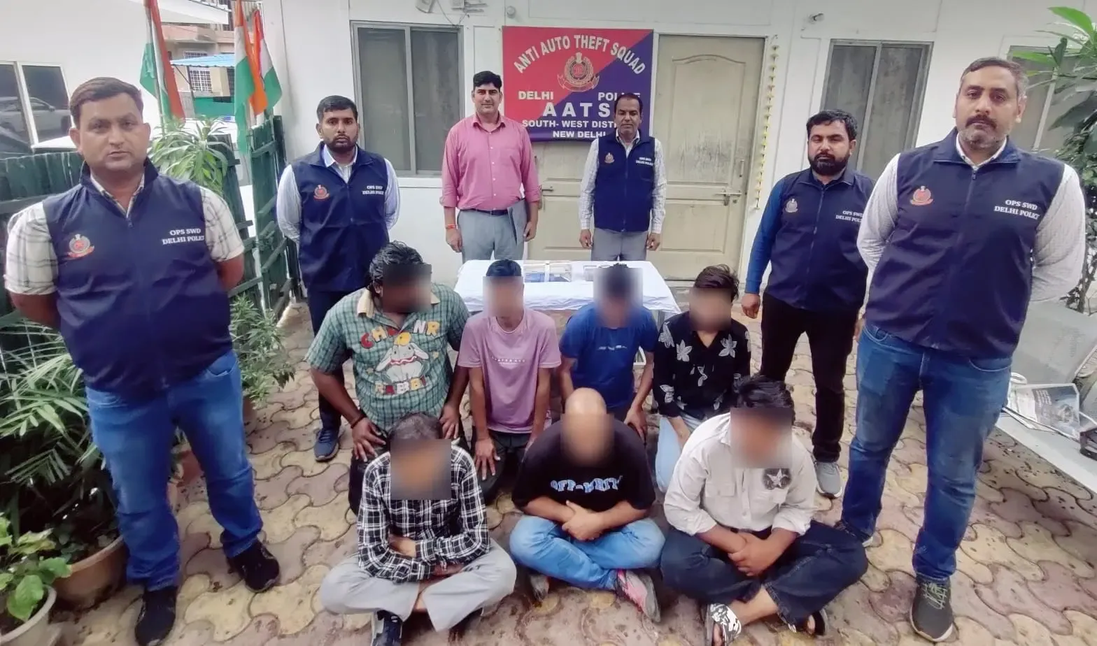 Delhi Police Shuts Down Illegal Gambling Operation Near Railway Line, Seven Arrested