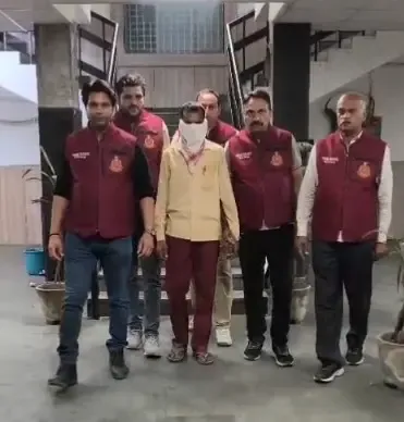 Delhi Police Uncovers Major LPG Black Marketing Operation in Rohini, One Arrested with 57 Cylinders