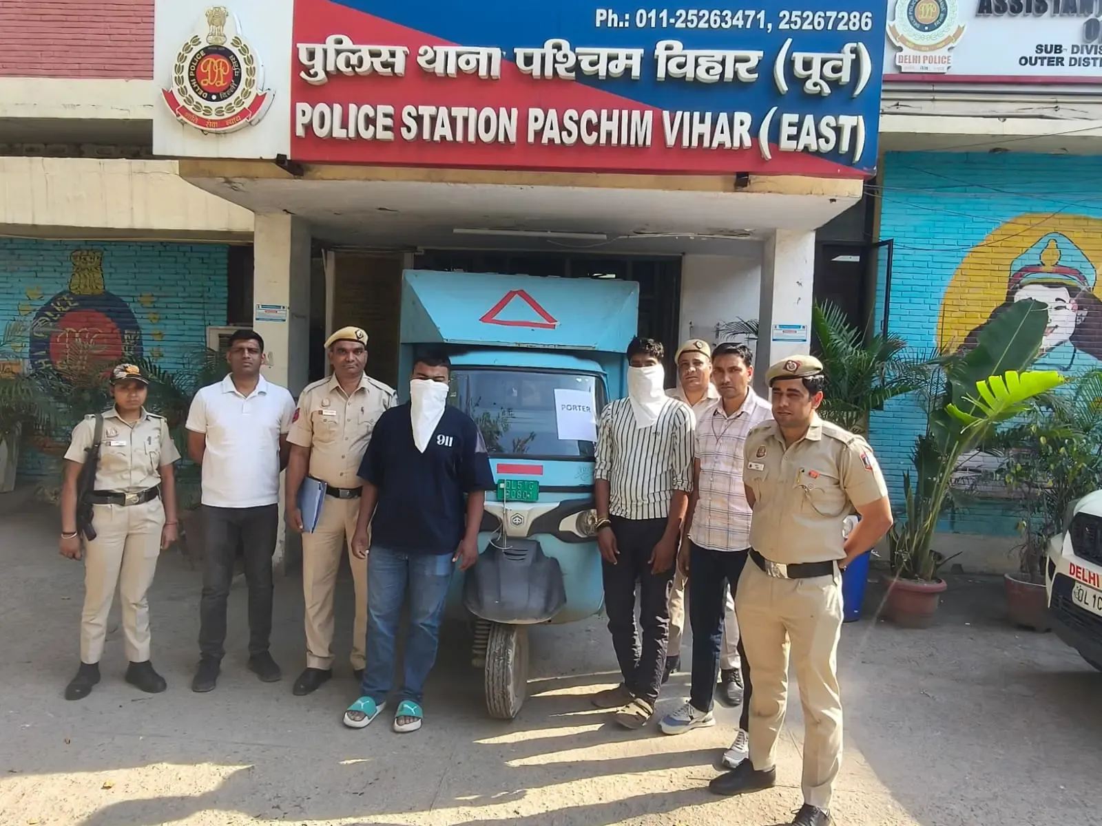 Delhi Police Dismantle Online Illicit Liquor Network, Two Arrested