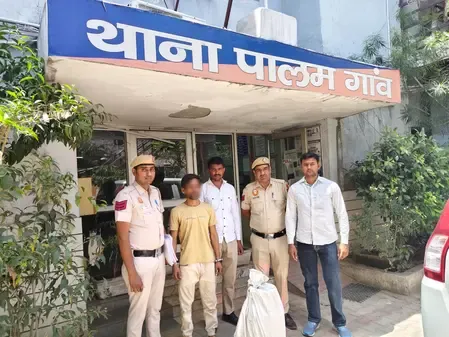 दिल्ली पुलिस की बड़ी कार्रवाई: चोरी के गैस सिलेंडर व दो मोबाइल सहित आरोपी सुशील गिरफ्तार