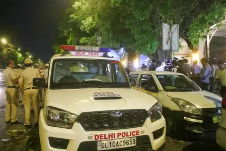 दिल्ली पुलिस ने इंश्योरेंस पॉलिसी फ्रॉड के बड़े सिंडिकेट का भंडाफोड़ किया, 10 गिरफ्तार