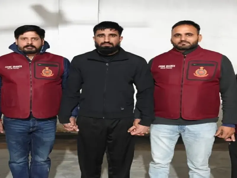 क्या दिल्ली पुलिस ने कपिल शर्मा के कनाडा स्थित कैफे पर फायरिंग के आरोपी को गिरफ्तार किया?