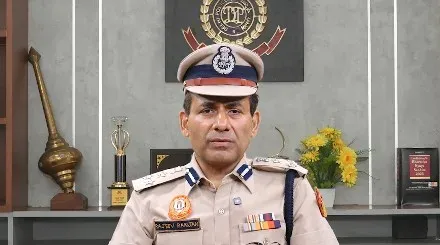Delhi Police urges CJP protesters to stay peaceful amid Jantar Mantar standoff