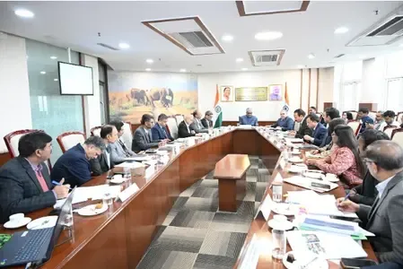 How is Delhi Tackling Pollution? Union Minister Calls on Punjab for Efficient CRM Machine Use