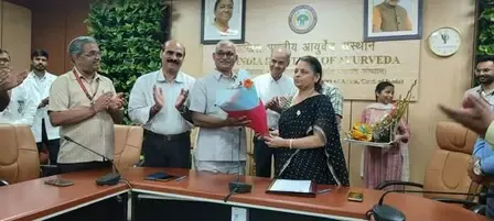 क्या प्रो. प्रदीप कुमार प्रजापति ने अखिल भारतीय आयुर्वेद संस्थान के निदेशक का पदभार ग्रहण किया?