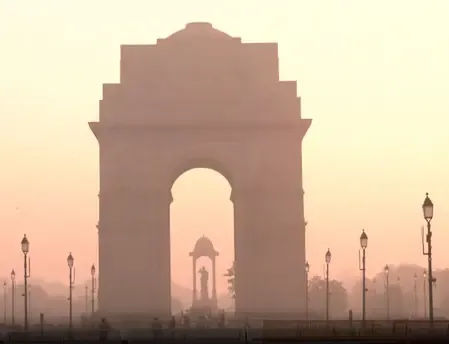What’s causing Delhi’s poor AQI? IMD forecasts clear skies and shallow fog
