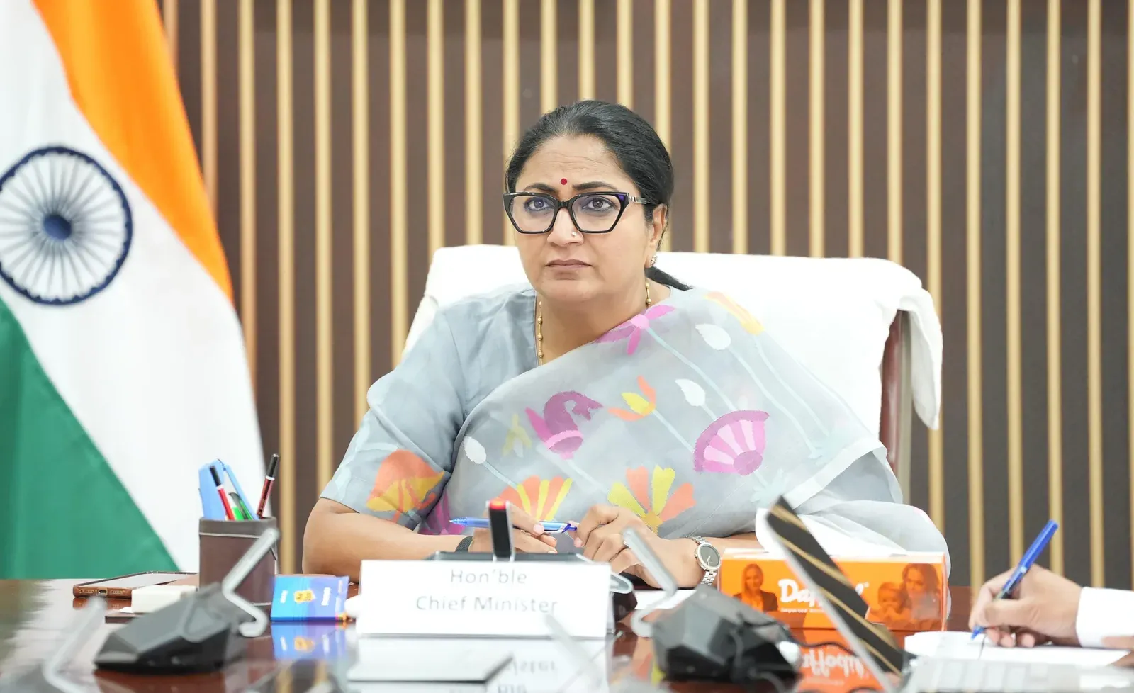 दिल्ली सरकार की बड़ी कार्रवाई: दवा खरीद एजेंसी में अनियमितता पर 7 अधिकारी-कर्मचारी निलंबित