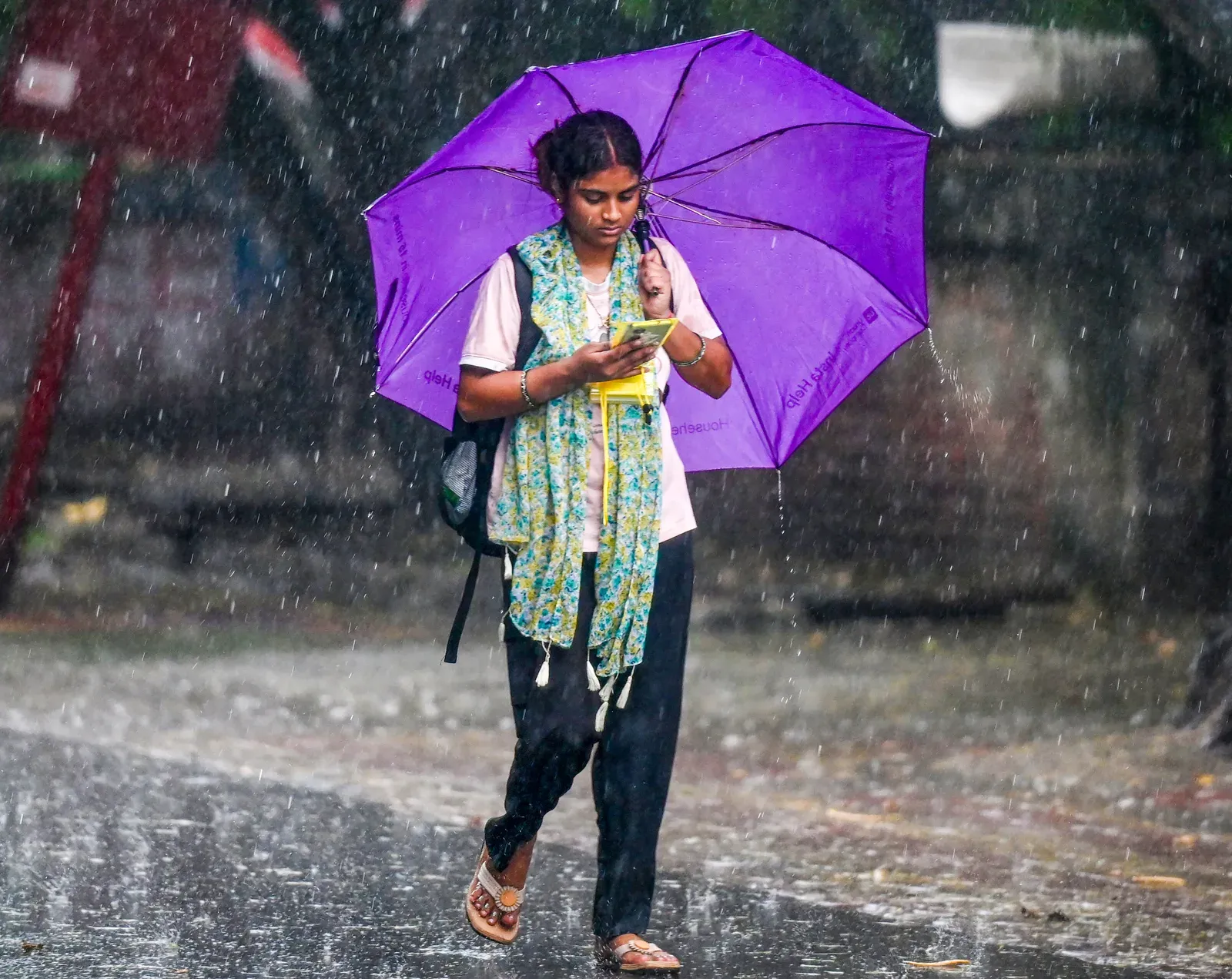 Delhi light rain forecast this week; air quality moderate on Aug 26