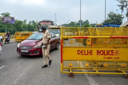 Delhi GRAP rules: Vehicle entry restrictions from Nov 1, 2026