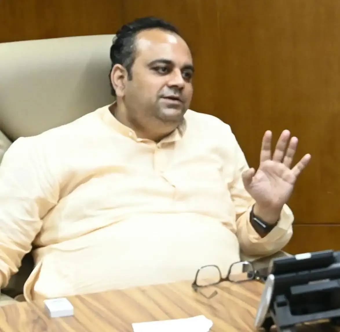 How is Delhi Transport Minister Working to Streamline DTC Bus Services?