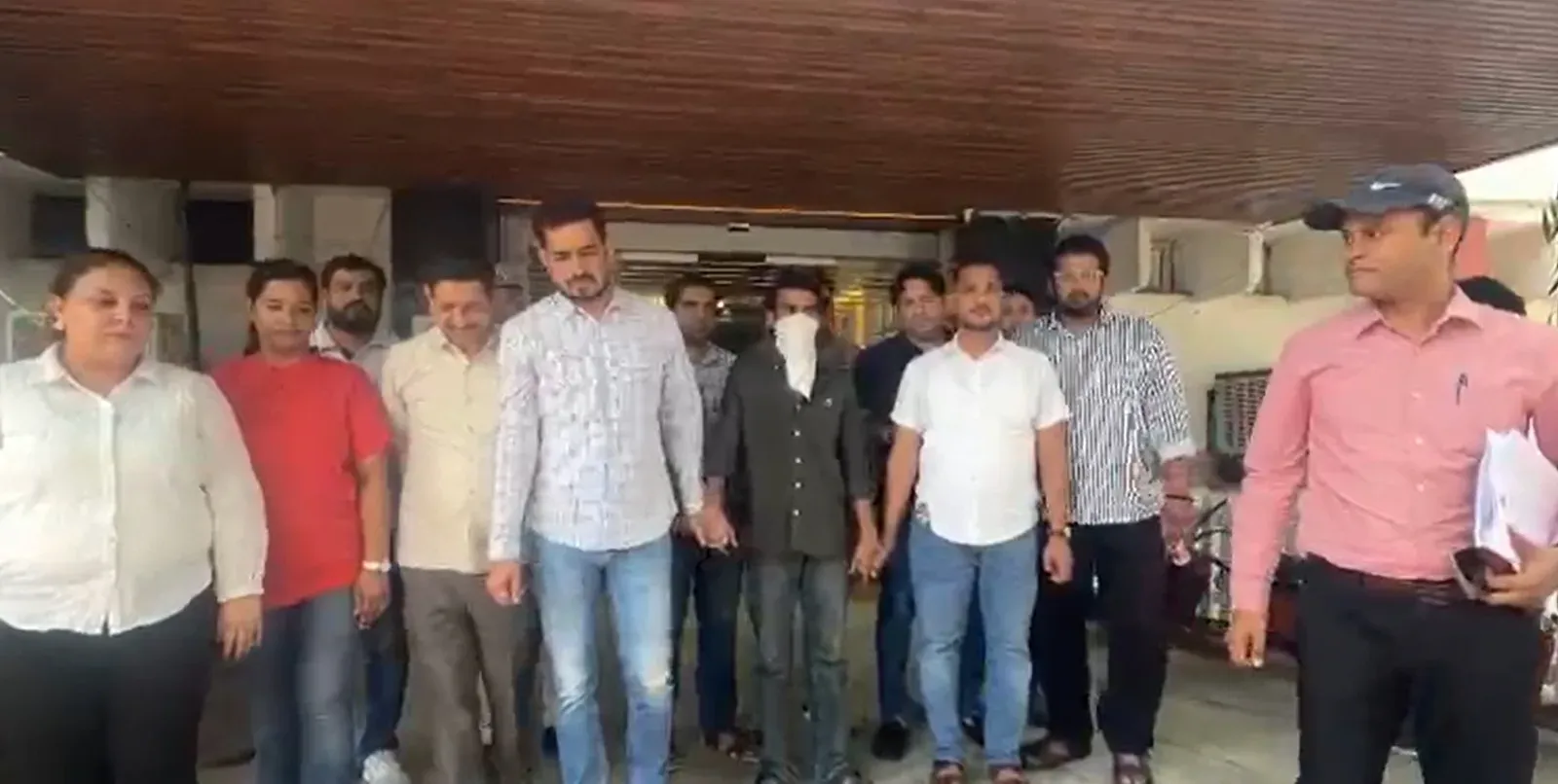 दिल्ली विश्वविद्यालय छात्र गिरफ्तार: ₹20 लाख का हाइड्रोपोनिक गांजा बरामद, सत्यवती कॉलेज से जुड़ा मामला