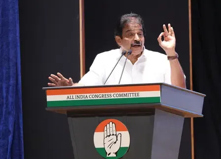 दिल्ली विस्फोट की जिम्मेदारी लेकर अमित शाह दें पद से इस्तीफा: केसी वेणुगोपाल