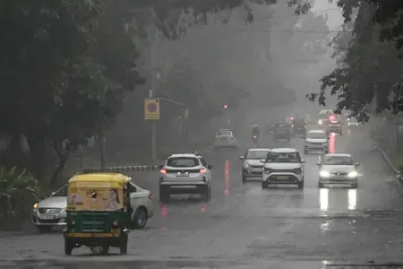 Is Delhi Experiencing Light Rain While AQI Remains Poor?