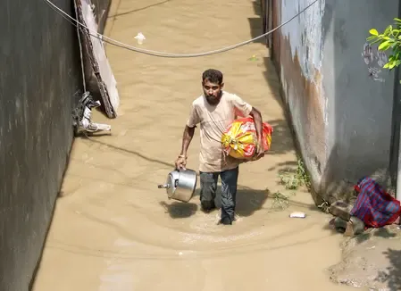 यमुना बाजार कॉलोनी के 310 परिवारों को 15 दिन में घर खाली करने का नोटिस, डीडीएमए ने जारी किया आदेश