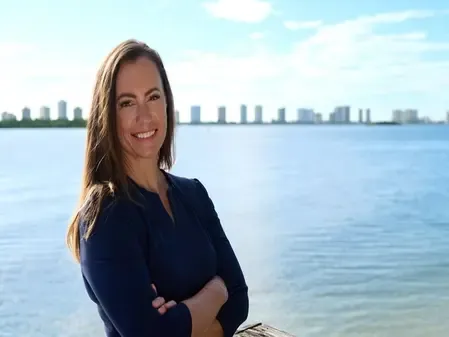 Democrat Emily Gregory Secures Florida By-Election Seat, Dealing Setback to Trump’s Republicans