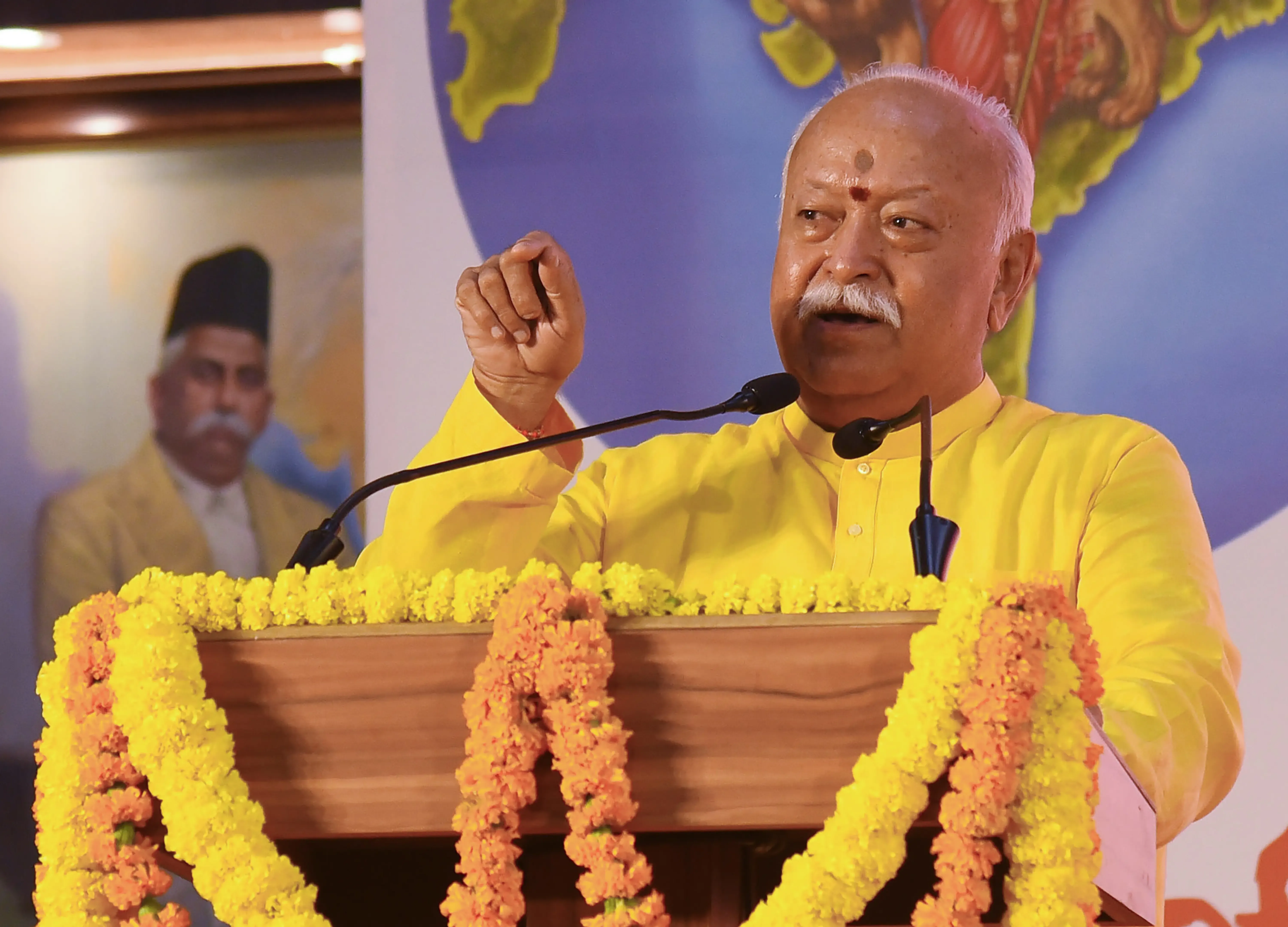क्या भारत को फिर से अपने स्वरूप में खड़ा करने का समय आ गया है?: मोहन भागवत