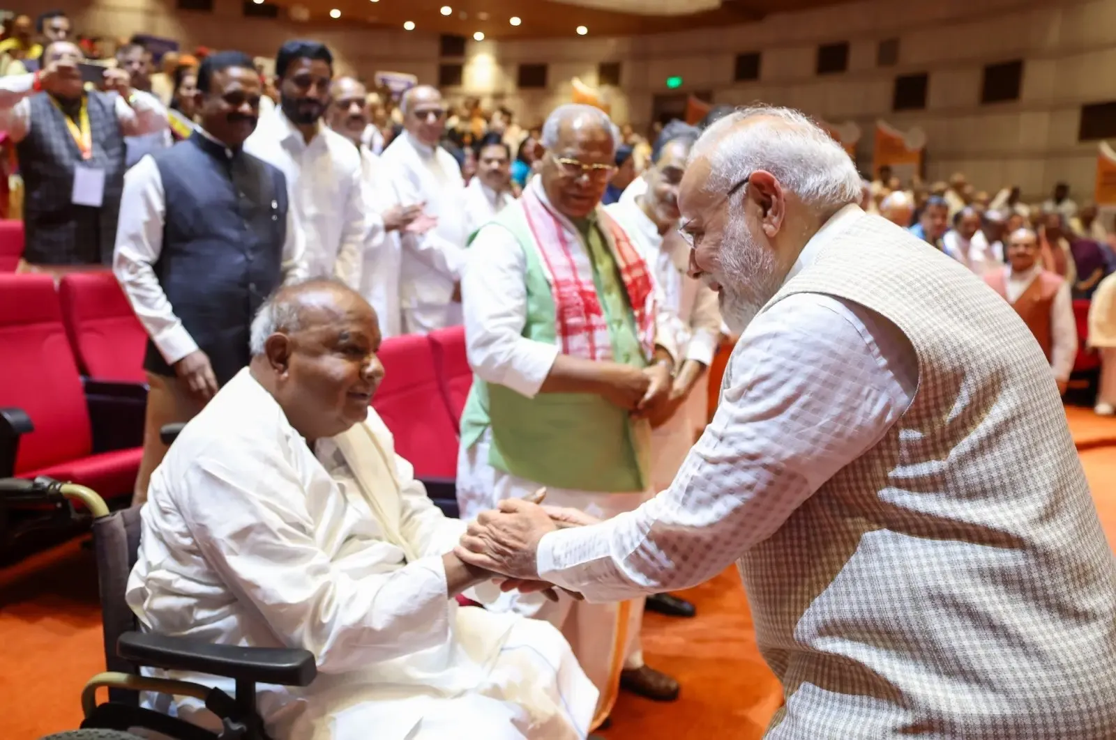 Did Deve Gowda Acknowledge PM Modi's Impact on India on His 75th Birthday?
