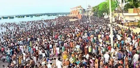 Why Do Devotees Gather for 'Mahalaya Amavasya' Rituals at Rameswaram Agni Theertham?