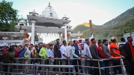 Devotees Flock to Mata Vaishno Devi Shrine as Chaitra Navratri Kicks Off