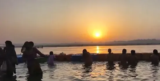 Devotees Gather at Prayagraj's Sangam for Akshaya Tritiya Prayers