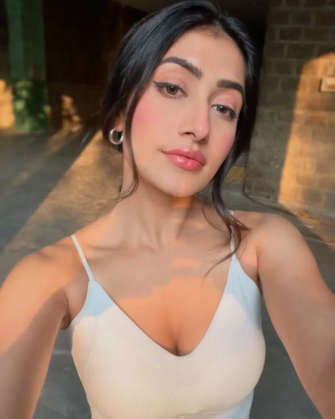 Did Dhanashree Verma Subtly Criticize Ex-Husband Yuzi Chahal Over Respect?