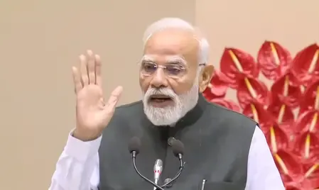क्या धनतेरस पर प्रधानमंत्री मोदी और अन्य नेताओं ने स्वदेशी खरीदारी को बढ़ावा देने का आह्वान किया?