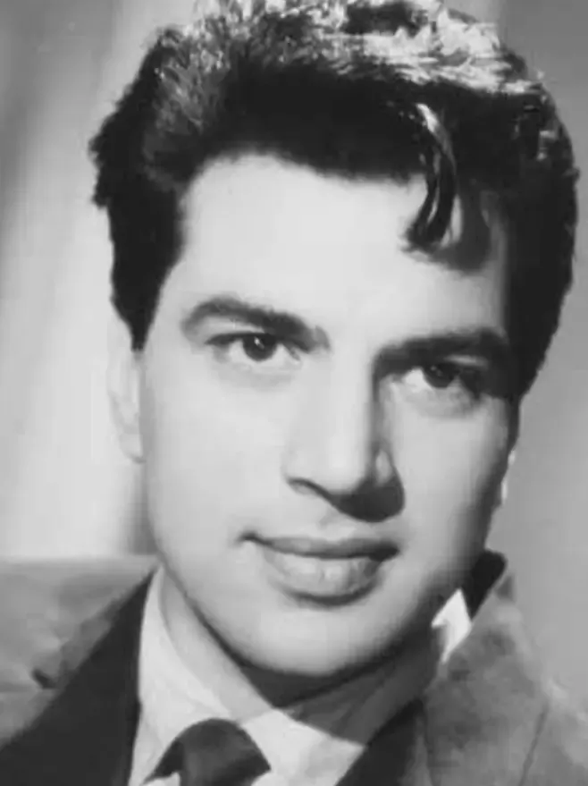 क्या करण जौहर ने धर्मेंद्र को श्रद्धांजलि दी?