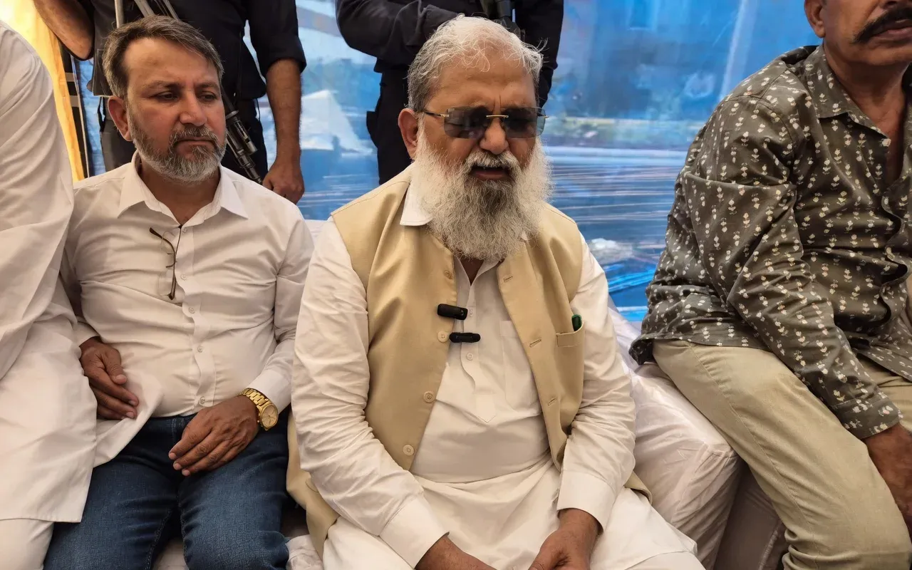 नीट पेपर लीक: अनिल विज ने धर्मेंद्र प्रधान का बचाव किया, राहुल गांधी की इस्तीफा मांग को बताया 'आसान राजनीति'
