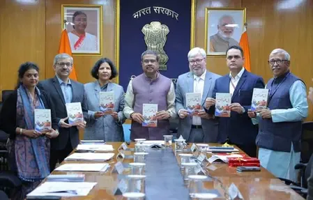 क्या धर्मेंद्र प्रधान ने पीएम मोदी के लाल किले से दिए गए संबोधनों के उर्दू संकलन का विमोचन किया?