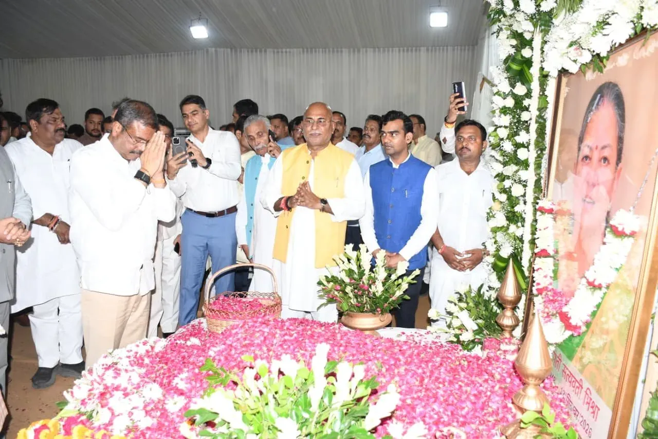 Dharmendra Pradhan pays tribute to Kalraj Mishra's wife