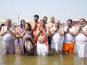 Union Education Minister Dharmendra Pradhan Dips in Sacred Waters at Triveni Sangam, Prayagraj