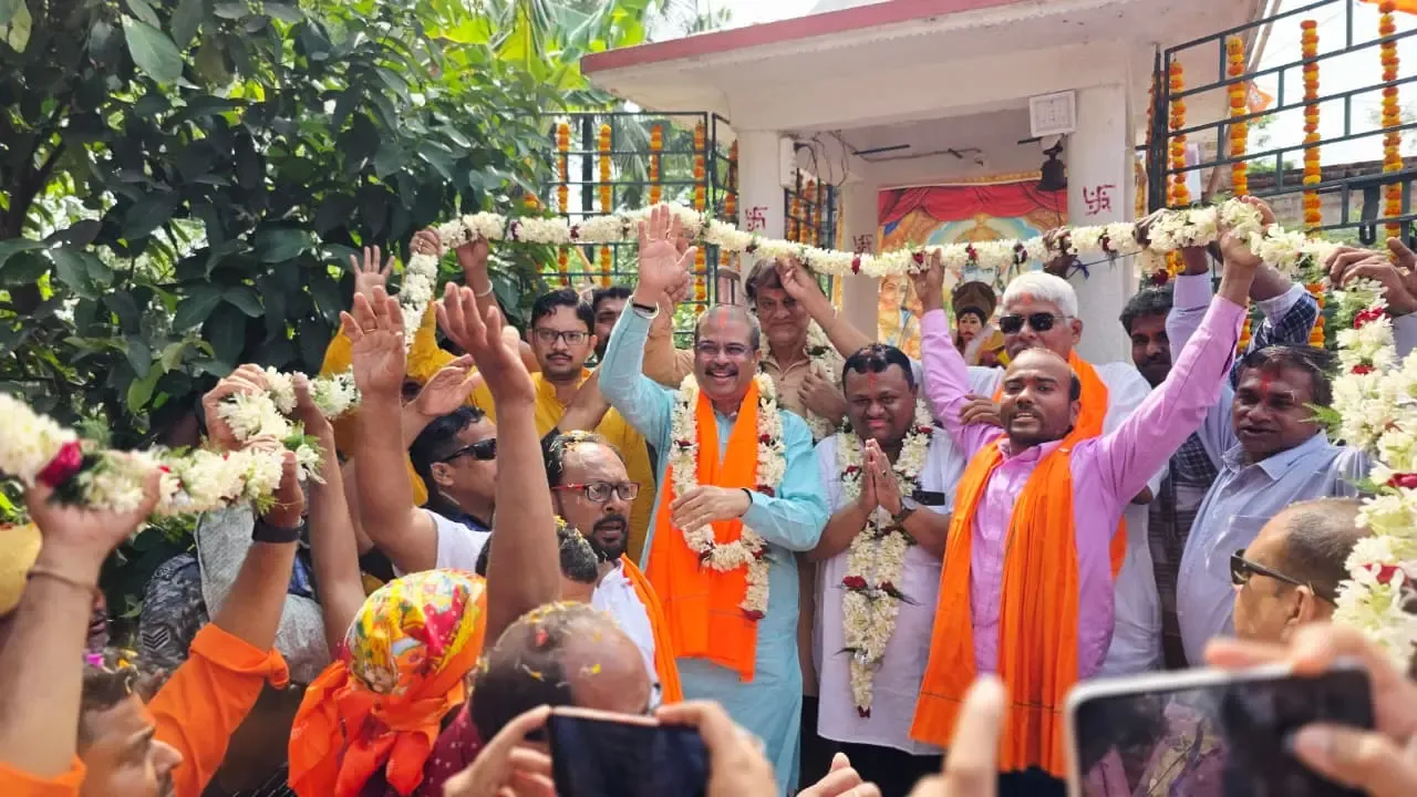 Dharmendra Pradhan's Visit to Nandigram: Aiming for BJP's Lotus to Bloom Again