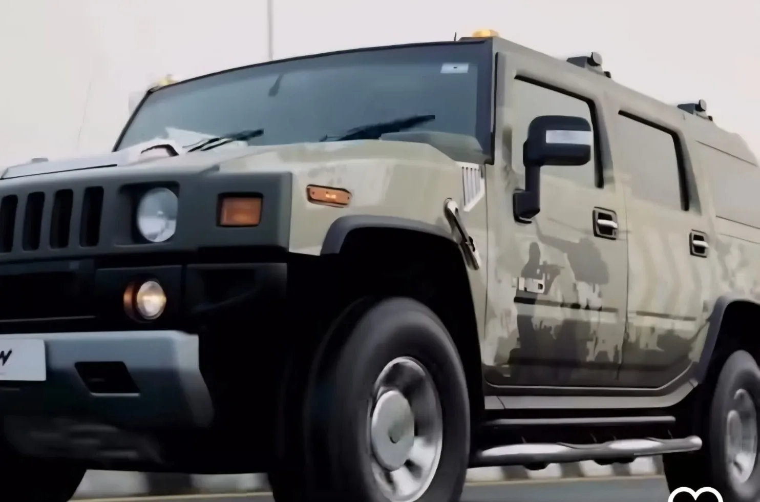 Did Dhoni’s Favourite Hummer Get a Military Makeover?