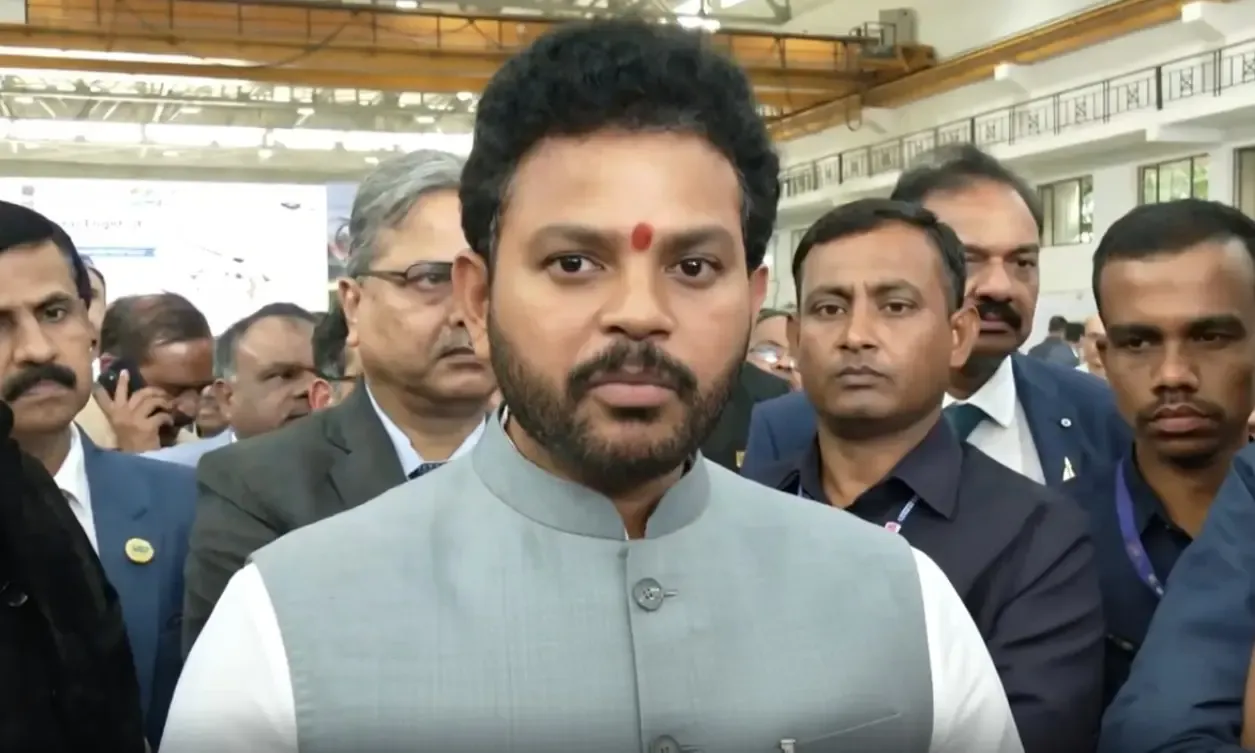 क्या ध्रुव एनजी की पहली उड़ान ऐतिहासिक है? डीजीसीए सर्टिफिकेशन की राह आसान: राम मोहन नायडू