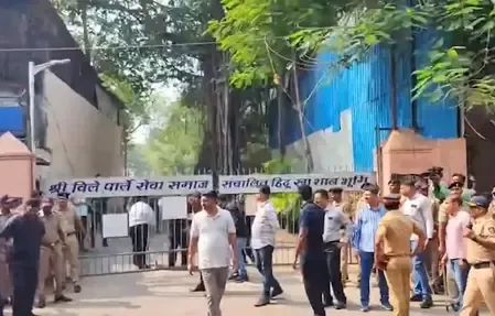 दिग्गज अभिनेता धर्मेंद्र का निधन, 'ही-मैन' को अंतिम विदाई देने अमिताभ बच्चन के साथ ही उमड़ा पूरा बॉलीवुड