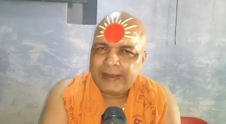 दिग्विजय सिंह के राम मंदिर चढ़ावा बयान पर संतों का पलटवार, बोले- कांग्रेस को बोलने का हक नहीं