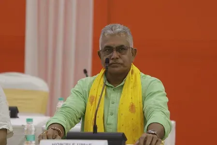 चंद्रिमा भट्टाचार्य के इस्तीफे पर दिलीप घोष का हमला: 'टीएमसी के पागलपन ने बर्बाद की बंगाल की अर्थव्यवस्था'