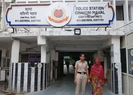 दिल्ली: चार वर्षीय बच्ची को अपहरणकर्ता से छुड़ाया, महिला गिरफ्तार