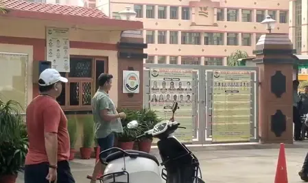 दिल्ली : द्वारका के मॉडर्न कॉन्वेंट स्कूल में बम की धमकी, मौके पर पुलिस और बम निरोधक दस्ता