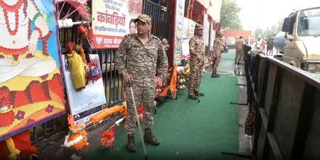 दिल्ली में कांवड़ मार्गों पर कड़ी सुरक्षा, वीएचपी-बजरंग दल के स्वयंसेवक भी संभाल रहे ड्यूटी