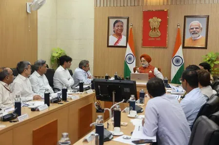 दिल्ली में अवैध निर्माण पर सख्ती, उपराज्यपाल ने एमसीडी को समयबद्ध रणनीति लागू करने के दिए निर्देश 